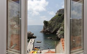 Eddie'S Sea View Rooms Old Town